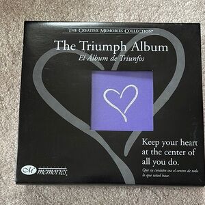 Creative Memories The Triumph Album - 7x7 NIP